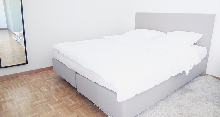 Queen size <strong>bed</strong>